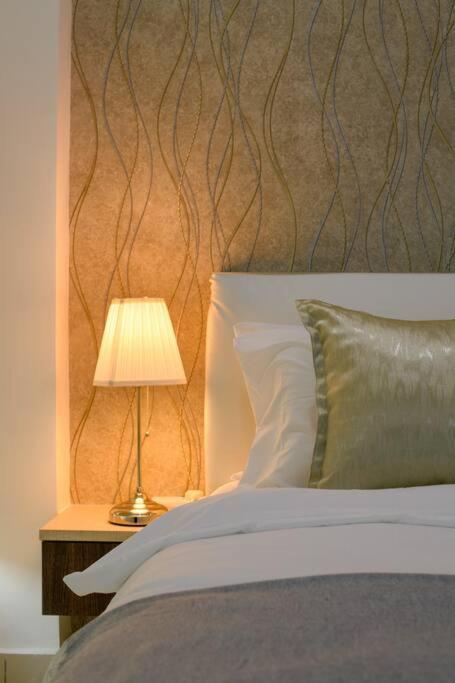 2R1B/Seaview Tropical /1~8Pax/Gurney Mansion One Apartment Georgetown Luaran gambar